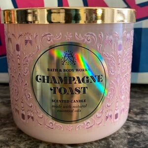 Bath & Body Works  Champagne Toast 3-Wick candles